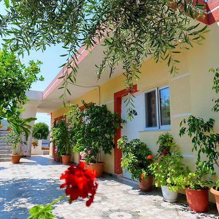 Hotel Ilias House Ksamil Exterior foto