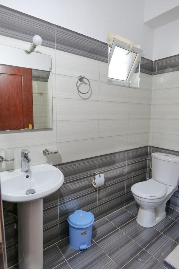 Hotel Ilias House Ksamil Exterior foto