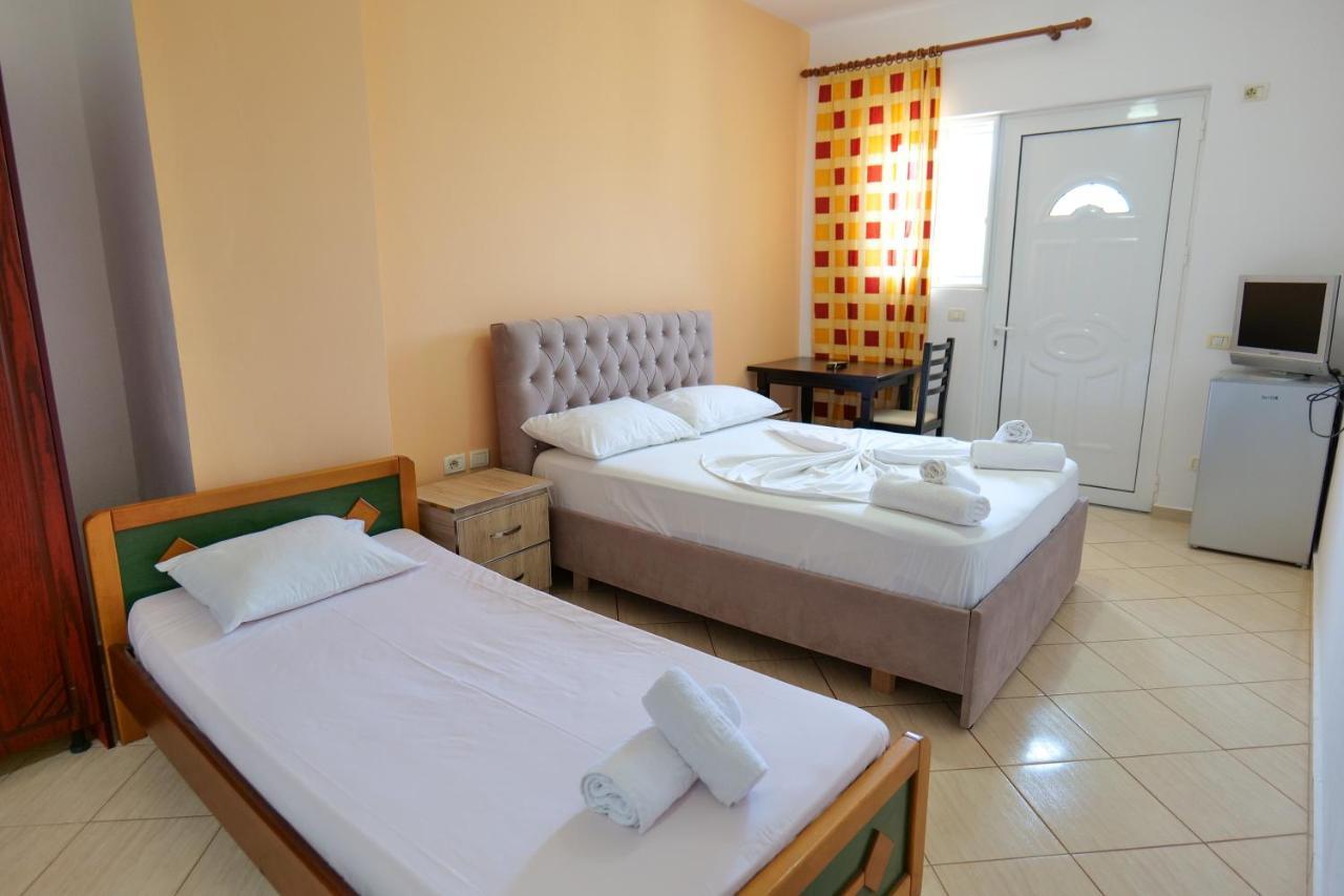 Hotel Ilias House Ksamil Exterior foto