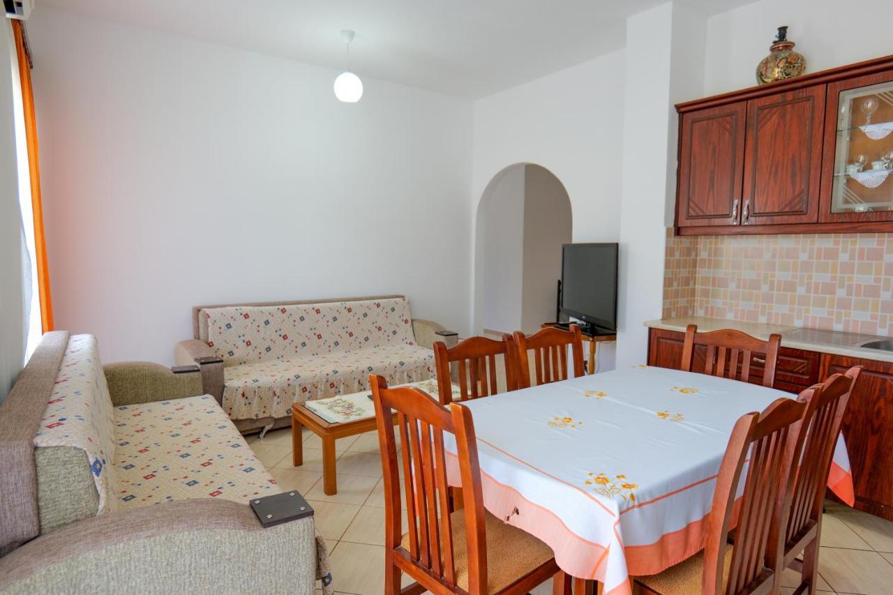 Hotel Ilias House Ksamil Exterior foto