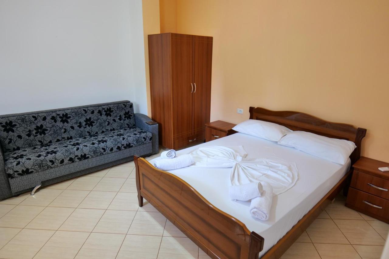 Hotel Ilias House Ksamil Exterior foto
