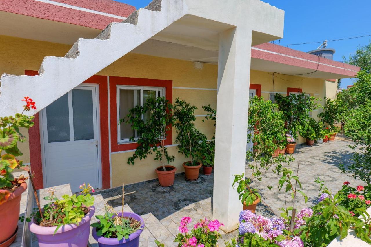 Hotel Ilias House Ksamil Exterior foto