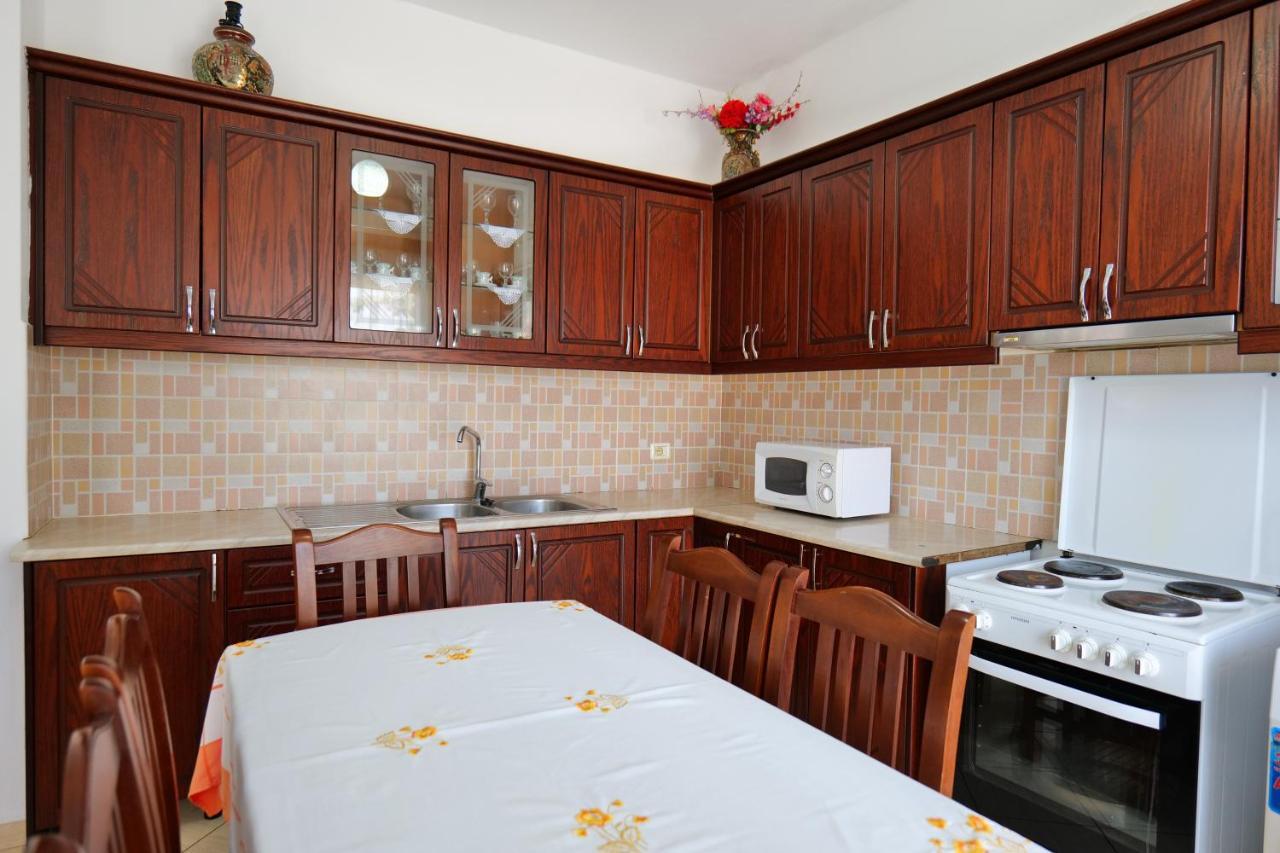 Hotel Ilias House Ksamil Exterior foto